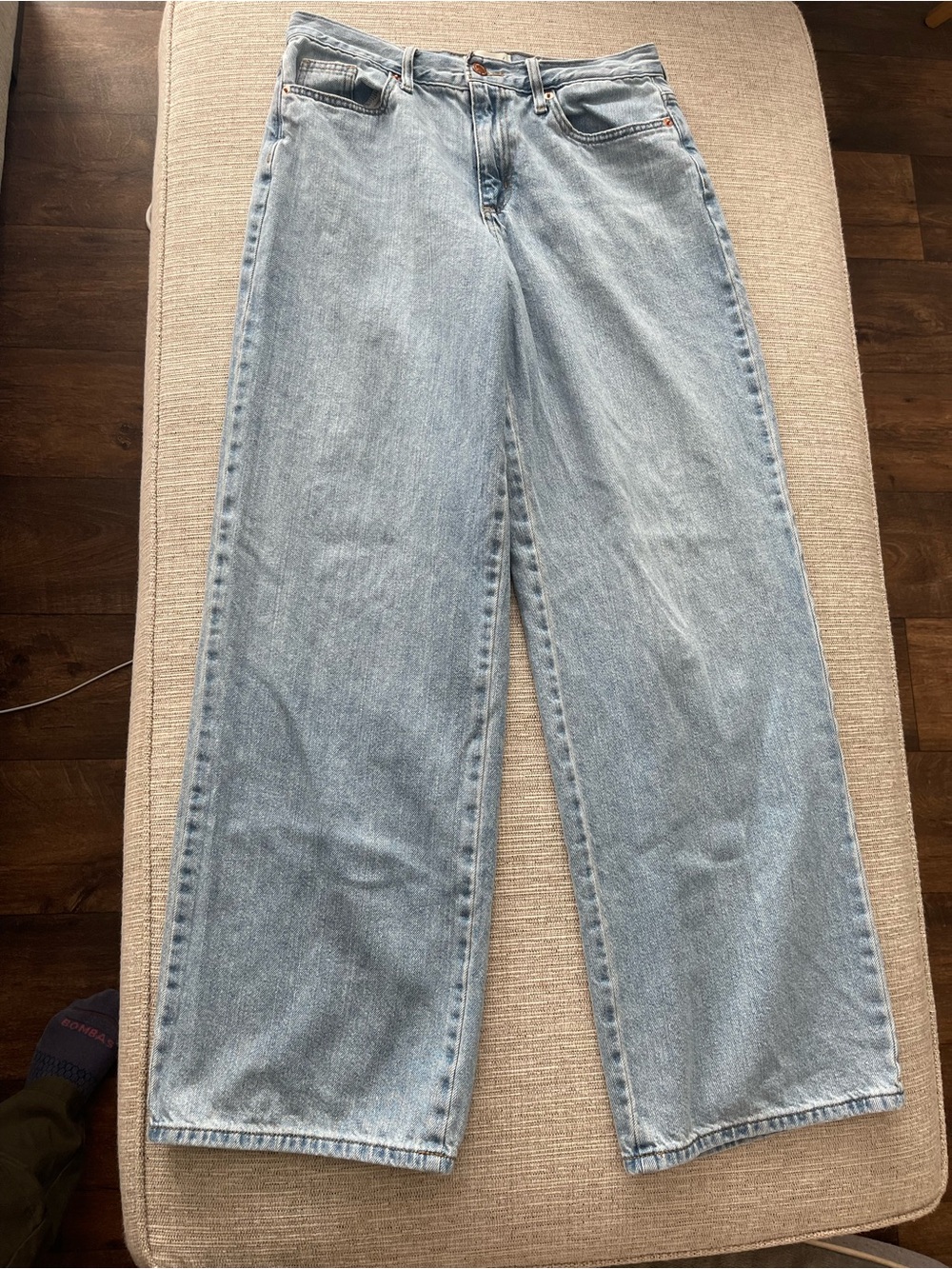 Universal Thread Light Blue Wide-Leg Jeans
